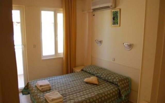 Manolya Hotel & Apartments
