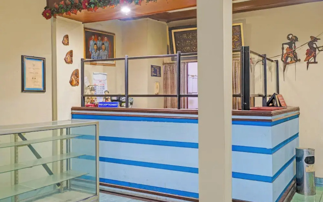 OYO 94802 Hotel Prima