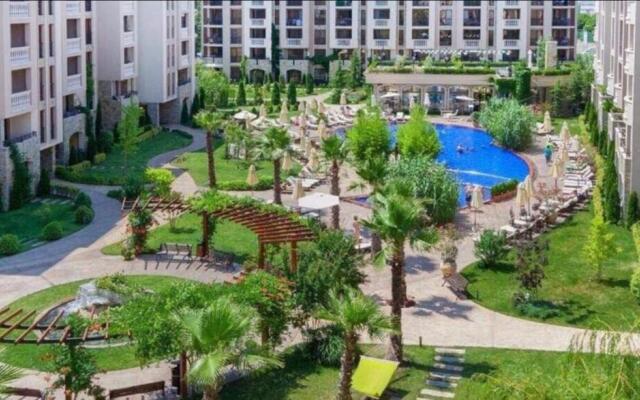 Beautiful Deluxe 2-bed Apartment in Sunny Beach