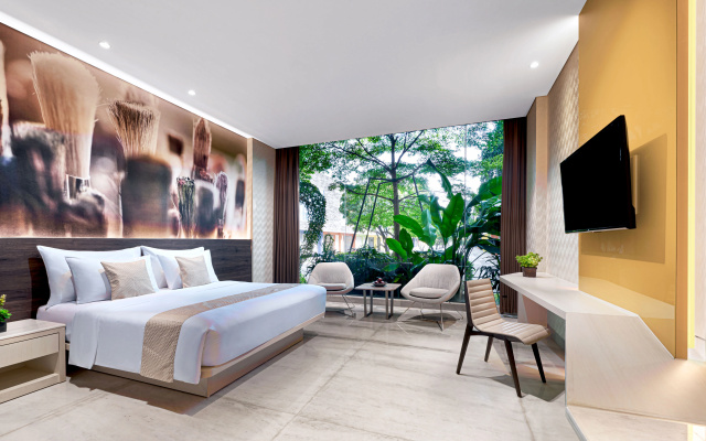 FM7 Resort Hotel - Image 3