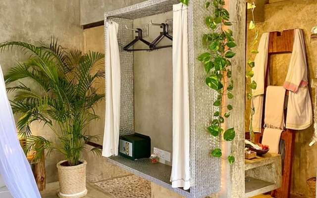 Rock And Sea Resort,baobab Suite