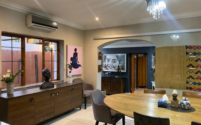 The Ridgeback, 4 Bedroom House Bryanston