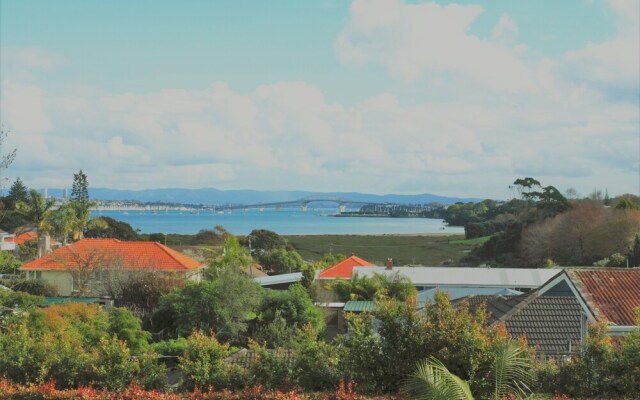 Unique Home - Devonport Seaview House