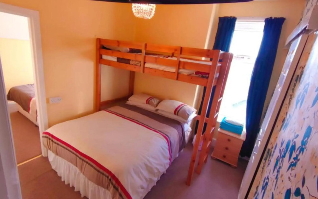 Dora Hotel