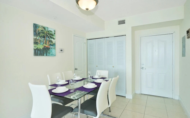 Intracoastal Sunny Isles by SunPearl