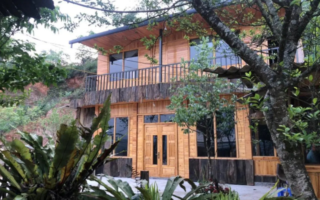 Ta Phin Homestay