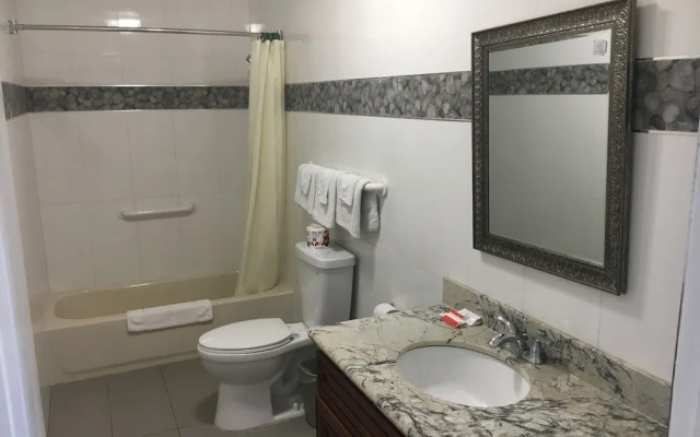 Norwalk Inn & Suites