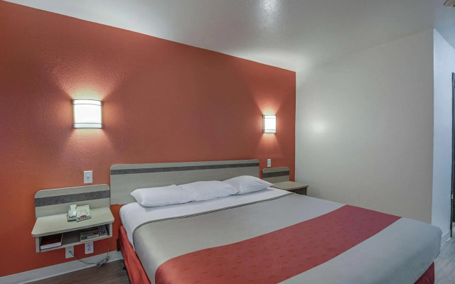 Motel 6 Pasadena, TX