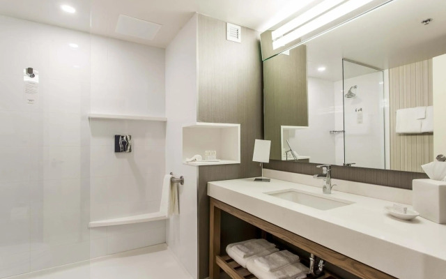 Courtyard by Marriott Montreal West Island/Baie D'Urfe