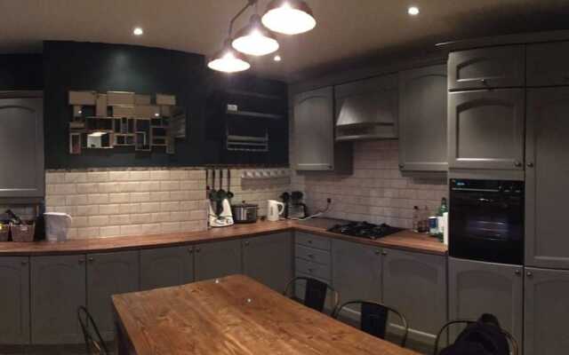 2bed, 2bath Flat Near Hampstead, 5min Walk to Tube