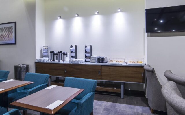Holiday Inn Guadalajara Patria Universidad by IHG