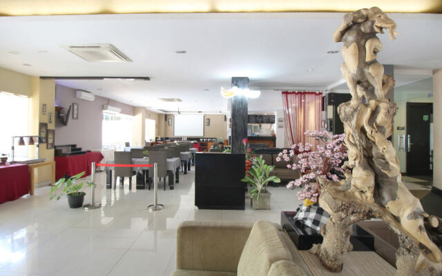 艾里泗水萨瓦汉克兰甘酒店(Airy Sawahan Kranggan Surabaya)