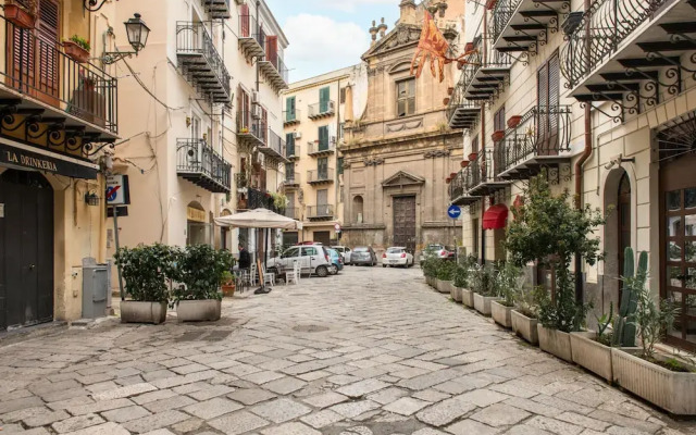 Suite Vucciria With Terrace by Wonderful Italy