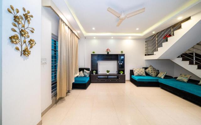 Fabhotel Arcade Inn Suites