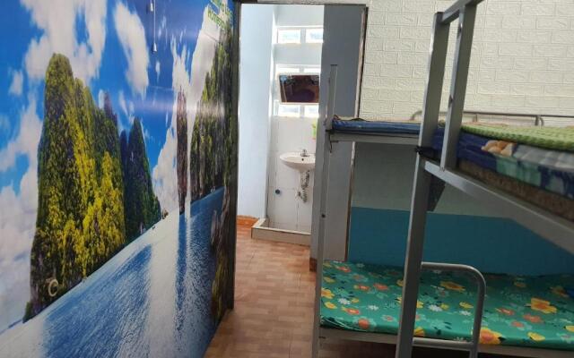 Nha Xanh Ha Long Homestay