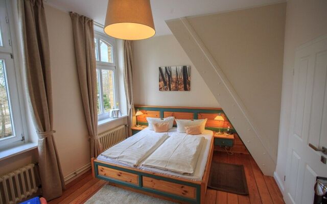 Schlösschen Sundische Wiese