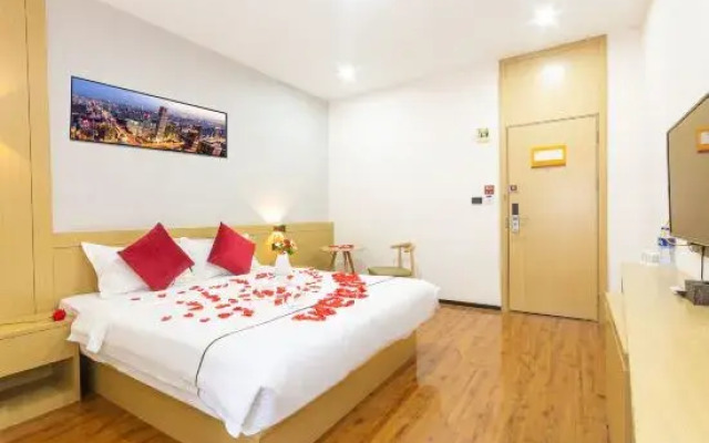 Huayi Select Hotel (Tongji Hospital)