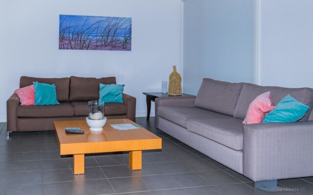 Poolside 3 Bedroom Condo