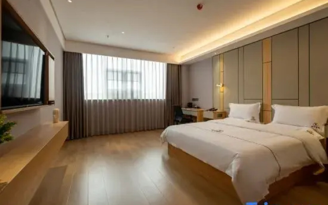 Xiangyang Yihua Hotel