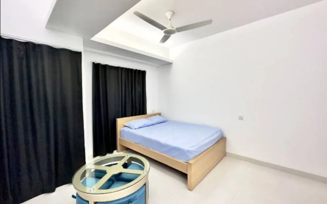 330sqft 3 Modern Stay with Sauna Pool