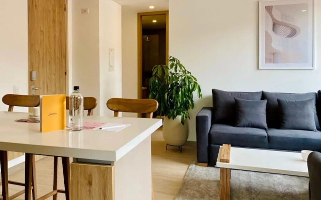 w Illustrious 2BR w Street View in Chapinero