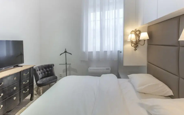Ah Design Apartments