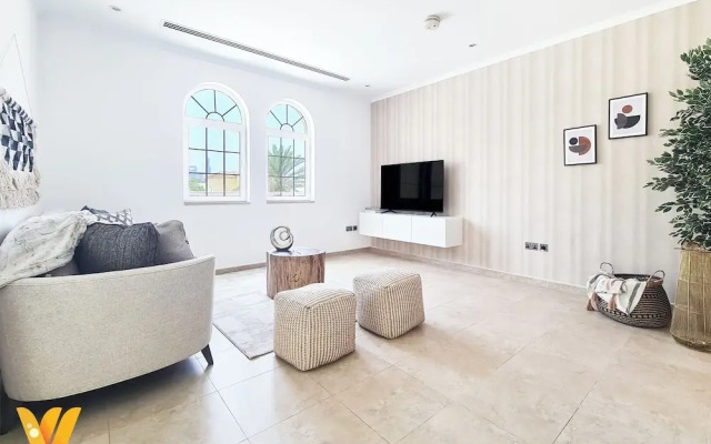 Venduras- Luxe 3BR Villa Jumeirah Park