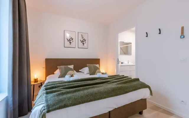 Beautiful Apartment With Parking Close to the sea