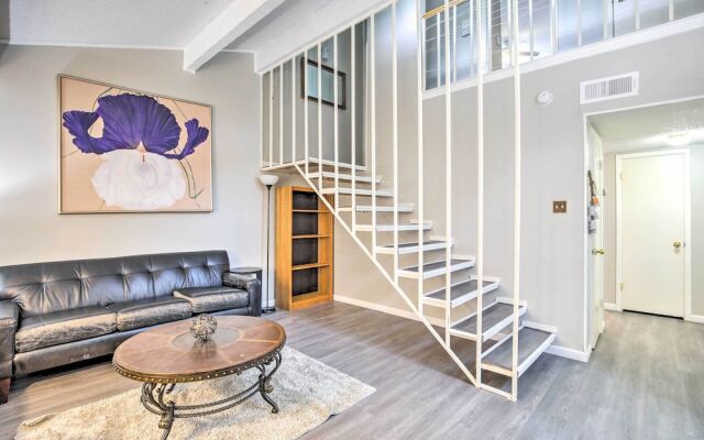 Pet-friendly Dallas Townhome w/ Outdoor Grill