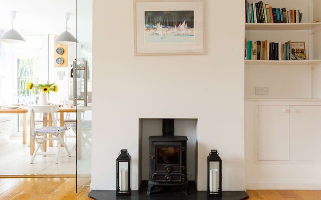 Secluded Rural Retreat Close to Beach - Sleeps 12
