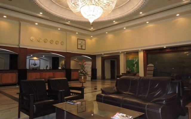 Hotel PLR Grand