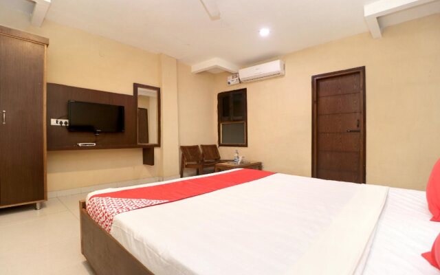 Hotel Bombay Regency by OYO Rooms