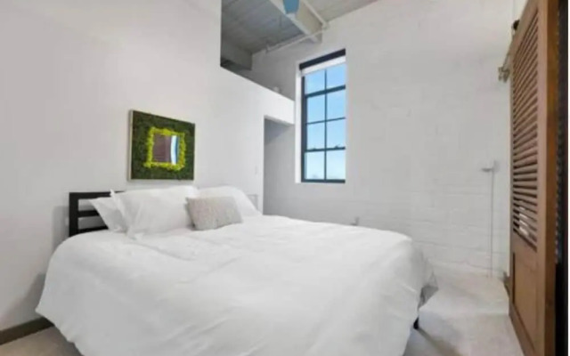 2125 Superior Living