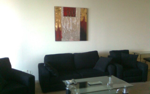Grand Hotel Apartments Gold Coast by owner