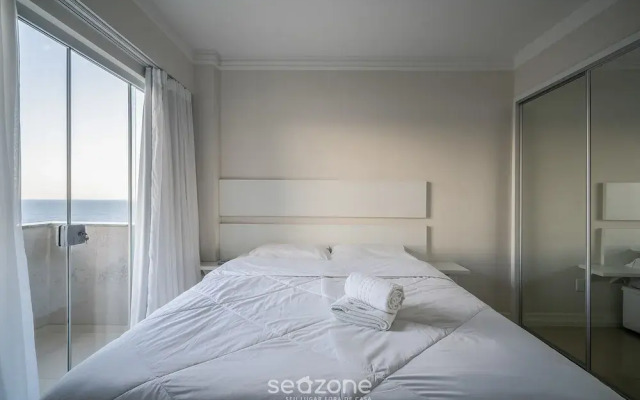 Cozy 3BR apt W/balcony sea View Cet1702