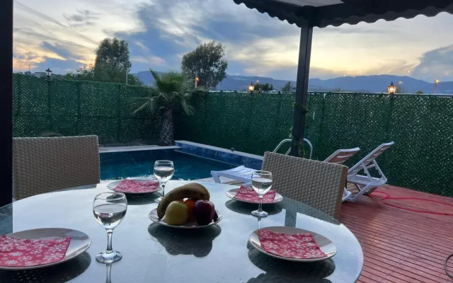 Turkmen Villas