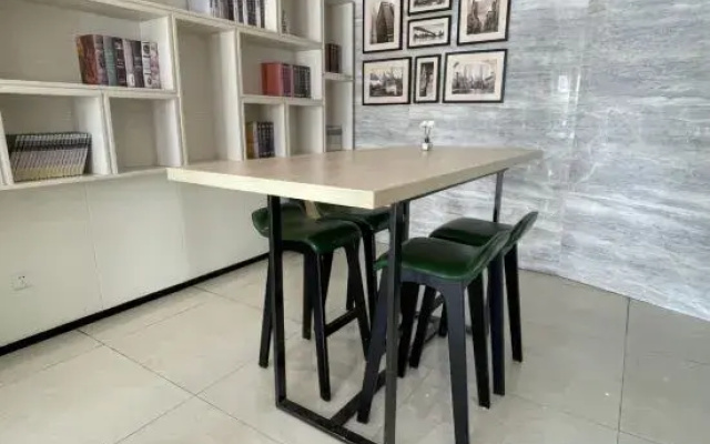 Quying Chaowan Hotel (Jiangmen Enping Xinping South Road)