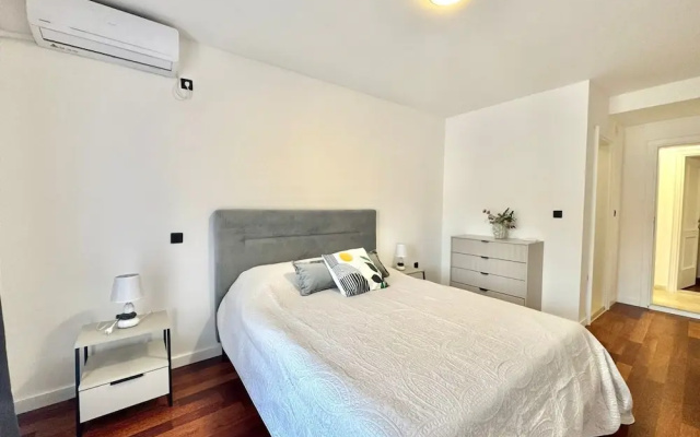 Sunny Bay Apartments