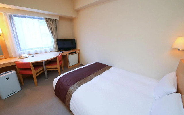 Juraku Stay (formerly Leopalace Hotel Niigata)