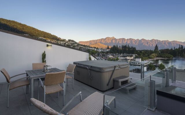 Shotover Penthouse by Staysouth