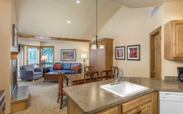 Club Wyndham Galena - 5 Nights, Galena, USA