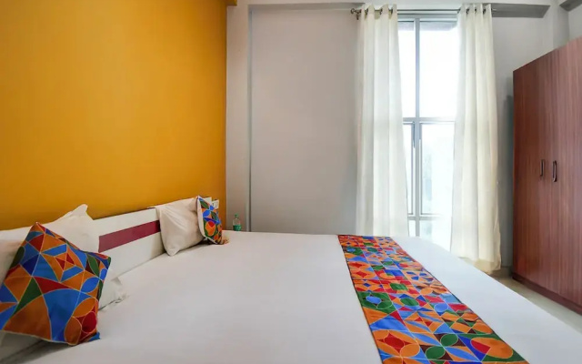 Fabhotel Sunshine Inn