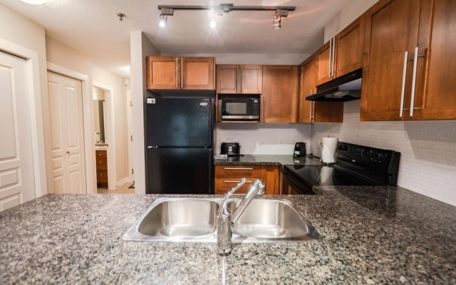 Downtown Condo at Waterscapes