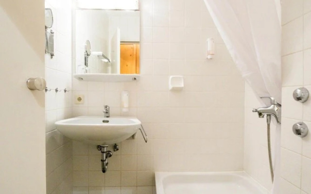 SEINZ - vegetarisches/ veganes BioHotel