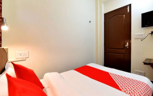 OYO 13337 Home Valley View 2BHK Naggar Road