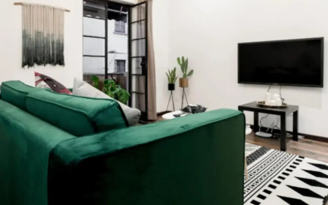 HUSH Terrace House Near IAPM Mall