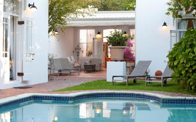 22 Die Laan Guest House