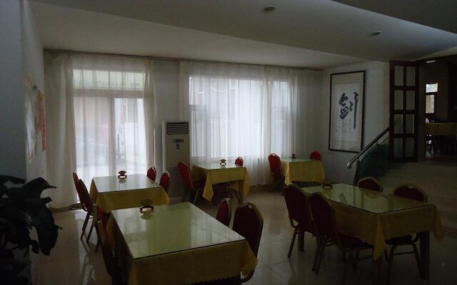 Jinan Xuefu Zhongtian Business Hotel