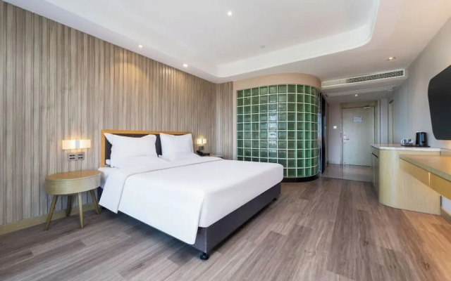 World Hotel Weihai Bathing Beach
