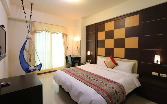 Warner Leisure Hotel